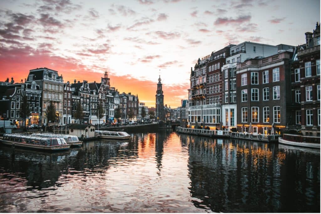nLighten expands into the Netherlands (Image source: Unsplash / License: For free use, no image credits required)